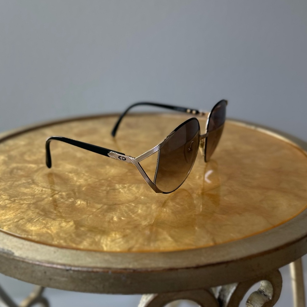 Christian Dior Sunglasses Butterfly Frame - Picture 10 of 10